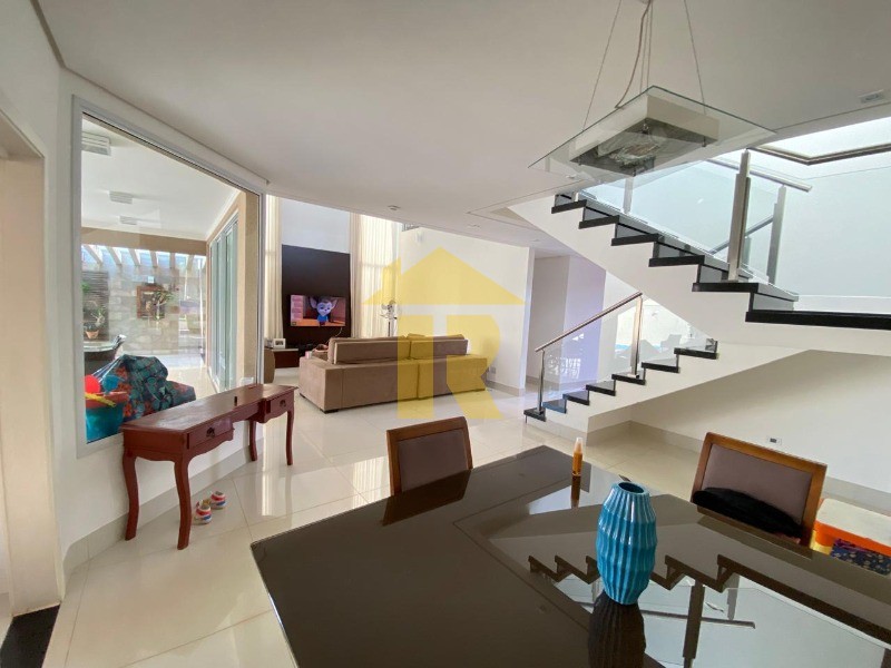 Casa de Condomínio com 3 quartos à venda, 300m² — foto 7 de 28