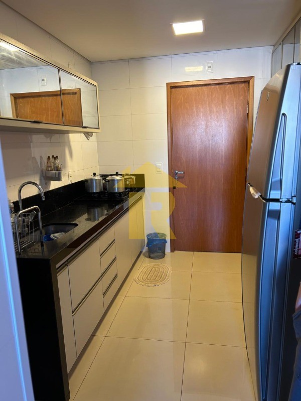 Apartamento com 3 quartos à venda, 100m² — foto 15 de 26