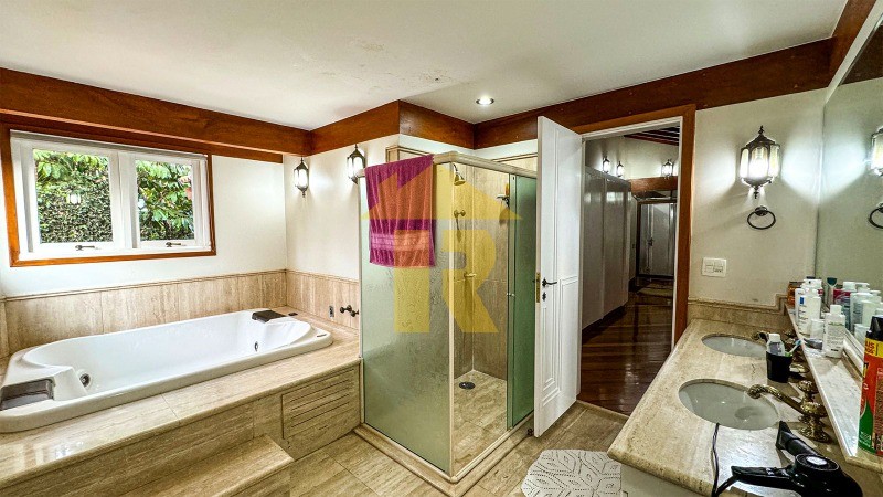 Casa de Condomínio com 4 quartos à venda, 800m² — foto 15 de 28