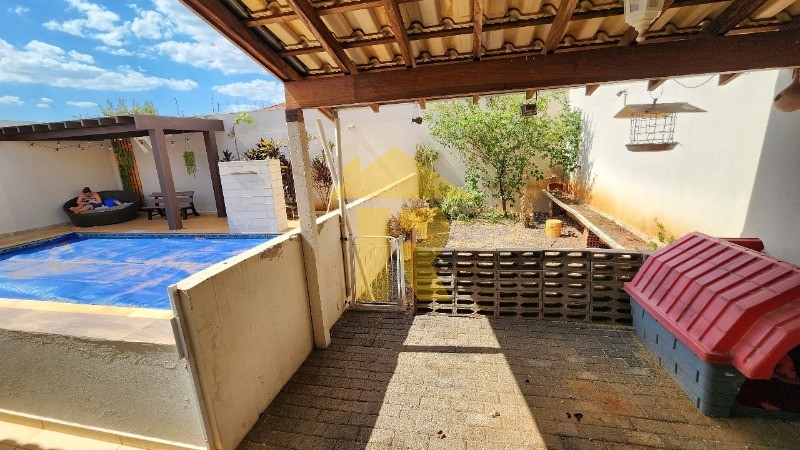 Casa de Condomínio com 3 quartos à venda, 336m² — foto 25 de 27