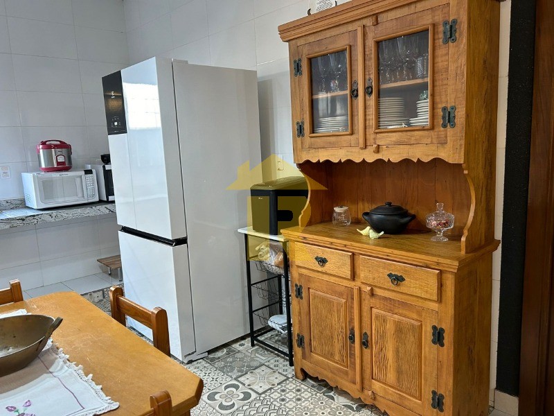 Casa com 3 quartos à venda, 170m² — foto 20 de 28