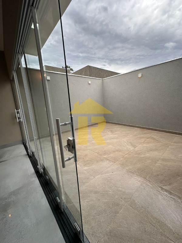 Casa com 3 quartos à venda, 120m² — foto 37 de 39