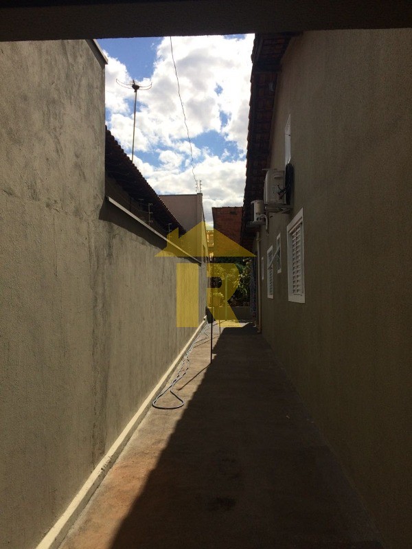 Casa com 4 quartos à venda, 165m² — foto 18 de 21