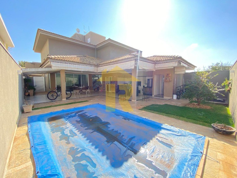 Casa de Condomínio com 3 quartos à venda, 300m² — foto 26 de 28