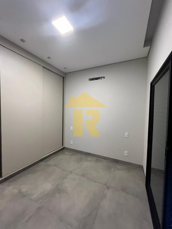 Casa de Condomínio com 3 quartos à venda, 240m² — foto 12 de 28