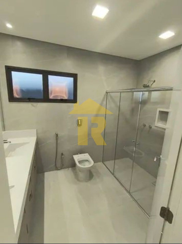 Casa de Condomínio com 3 quartos à venda, 243m² — foto 8 de 16