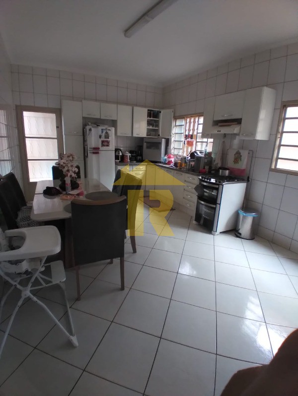 Casa com 3 quartos à venda, 120m² — foto 14 de 16