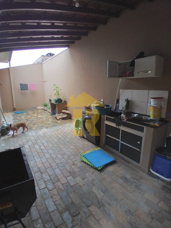 Casa com 3 quartos à venda, 120m² — foto 15 de 16