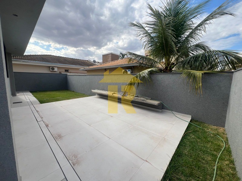 Casa de Condomínio com 3 quartos à venda, 400m² — foto 25 de 25