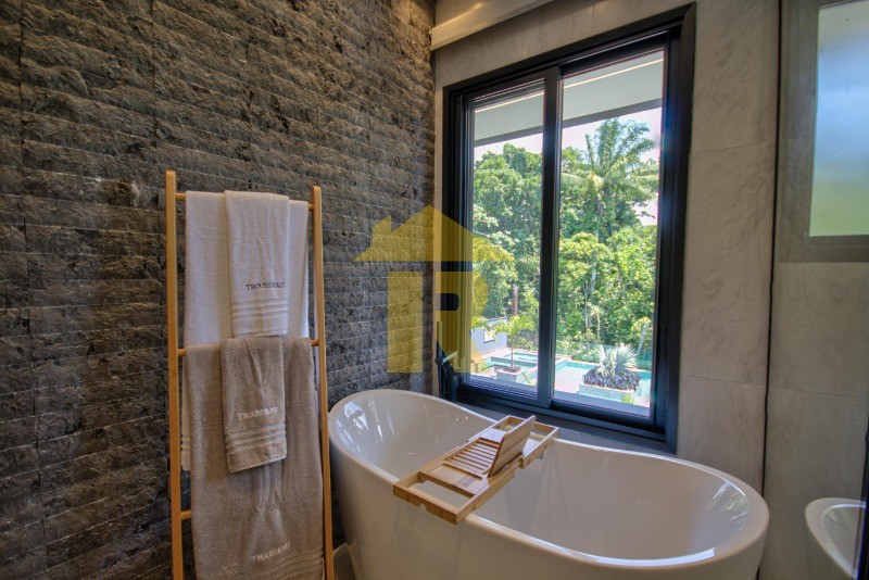 Casa com 6 quartos à venda — foto 74 de 95