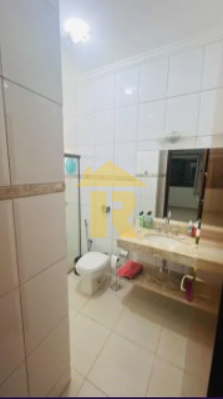 Casa de Condomínio com 5 quartos à venda e aluguel, 600m² — foto 25 de 30