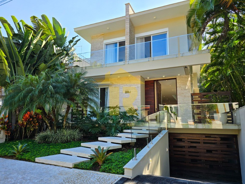 Casa de Condomínio com 6 quartos à venda, 500m² — foto 3 de 81