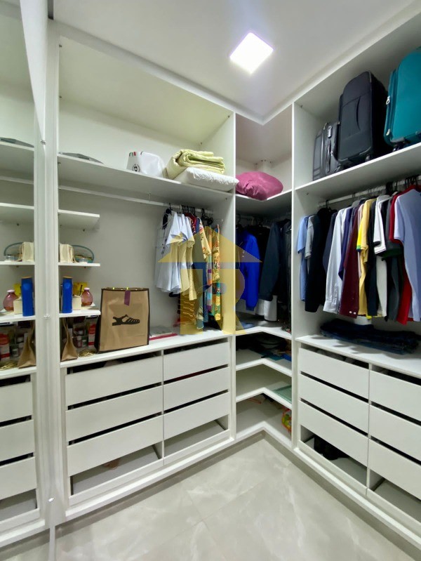 Casa de Condomínio com 3 quartos à venda, 179m² — foto 11 de 27