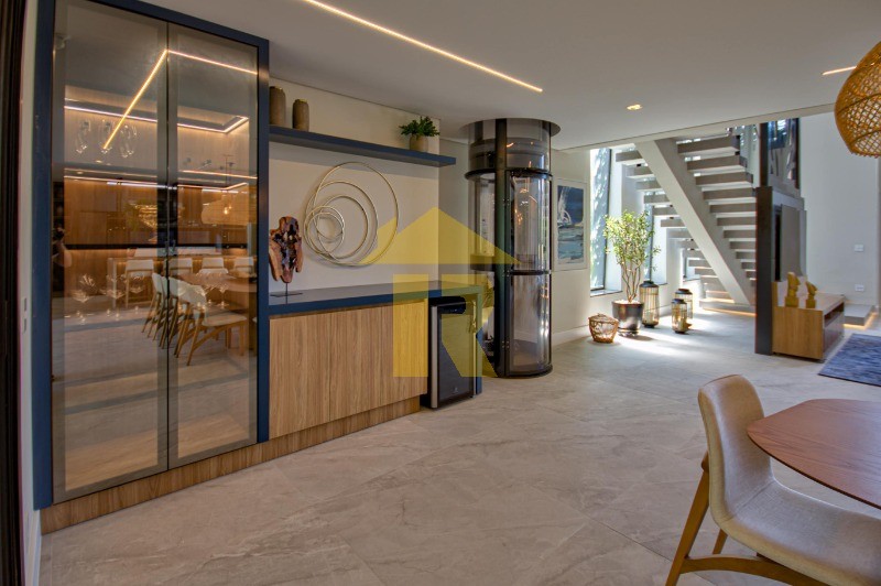 Casa com 6 quartos à venda — foto 40 de 95