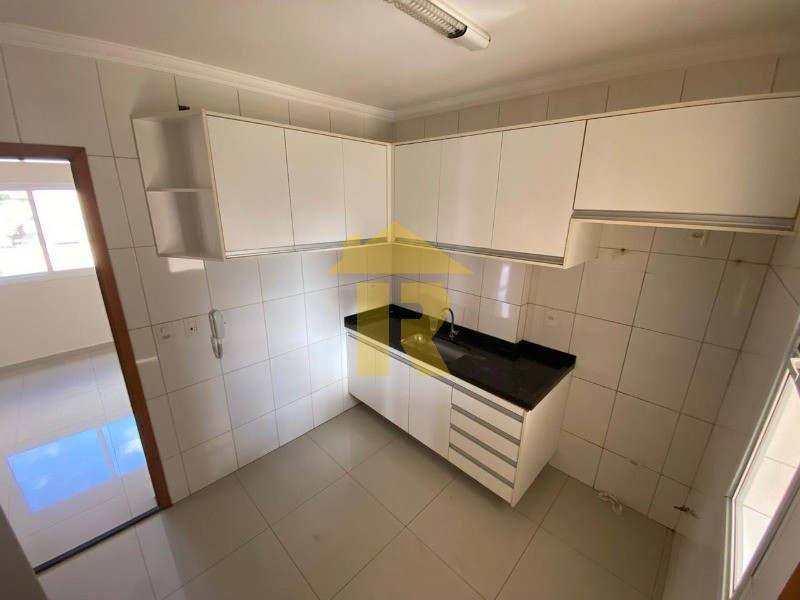 Apartamento com 2 quartos à venda, 74m² — foto 1 de 29