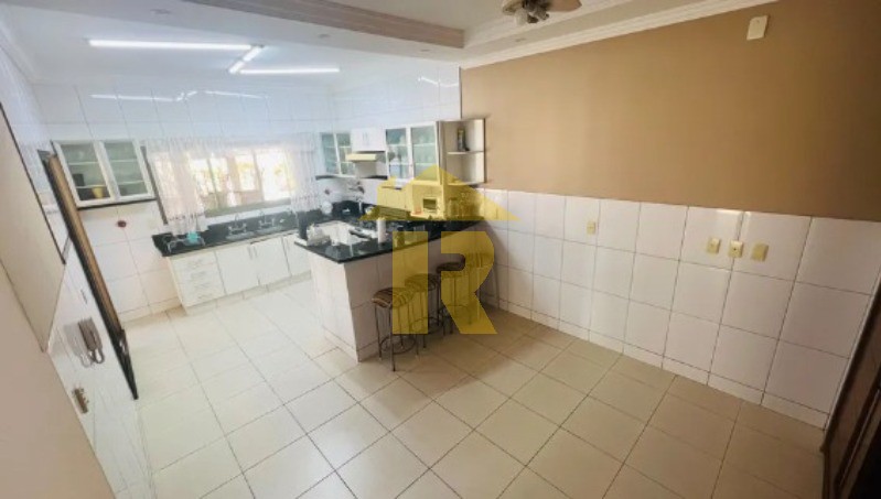 Casa de Condomínio com 5 quartos à venda e aluguel, 600m² — foto 29 de 30