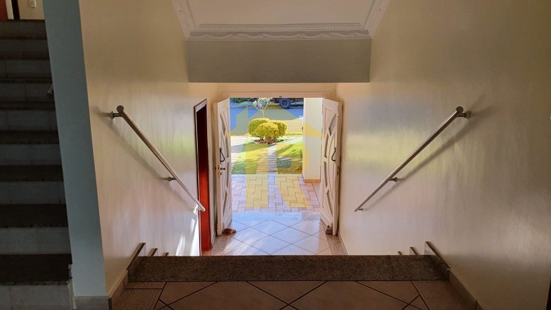 Casa de Condomínio com 4 quartos à venda e aluguel, 446m² — foto 6 de 58