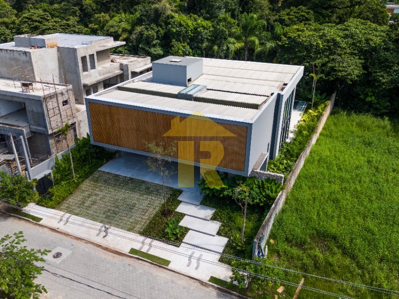 Casa de Condomínio com 7 quartos à venda — foto 129 de 136