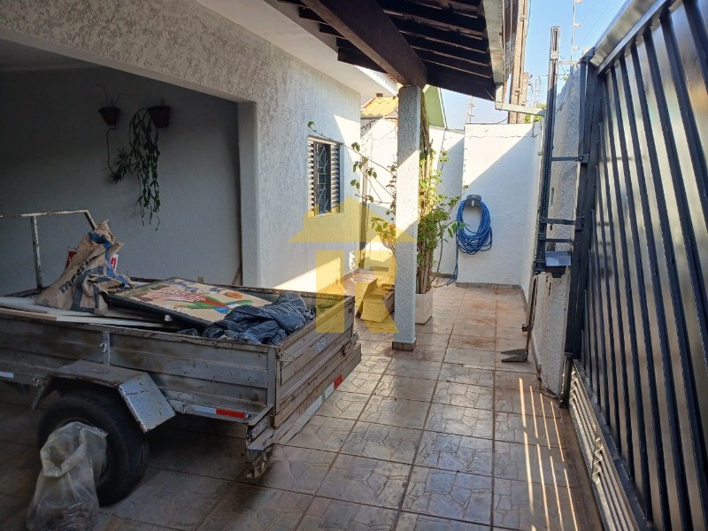 Casa com 3 quartos à venda, 158m² — foto 3 de 24