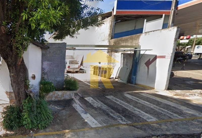 Terreno / Lote / Condomínio  à venda, 450m² — foto 1 de 2