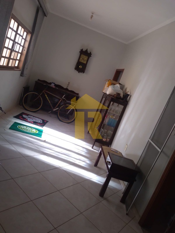 Casa com 2 quartos à venda, 300m² — foto 15 de 29