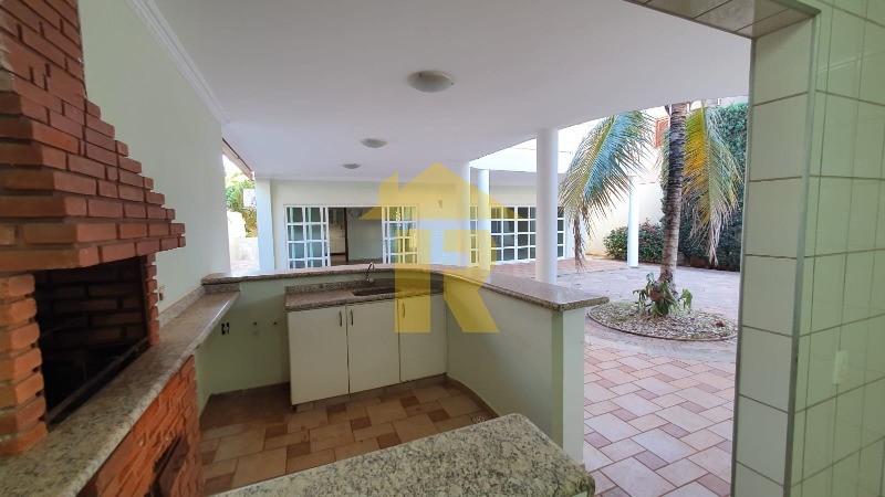 Casa de Condomínio com 4 quartos à venda e aluguel, 446m² — foto 22 de 58