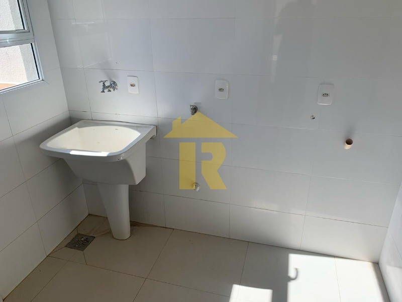 Casa de Condomínio com 3 quartos à venda e aluguel, 170m² — foto 30 de 30
