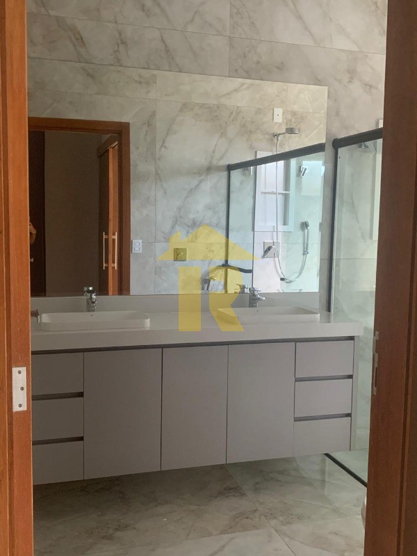 Casa de Condomínio com 3 quartos à venda, 206m² — foto 9 de 26
