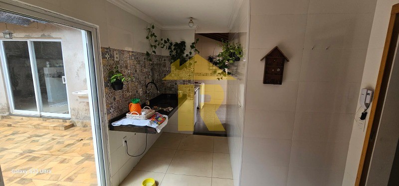 Casa com 2 quartos à venda, 120m² — foto 10 de 15