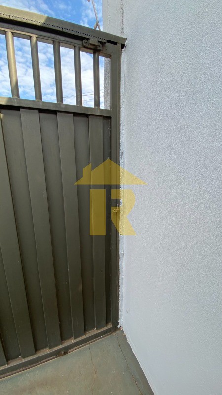 Casa com 1 quarto à venda, 94m² — foto 2 de 27