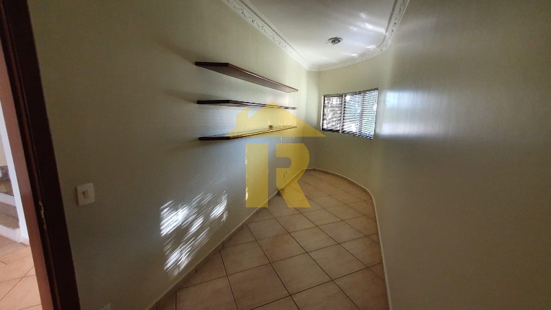 Casa de Condomínio com 4 quartos à venda e aluguel, 446m² — foto 9 de 58
