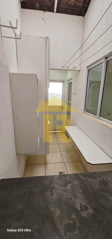Casa de Condomínio com 3 quartos à venda e aluguel, 120m² — foto 6 de 39