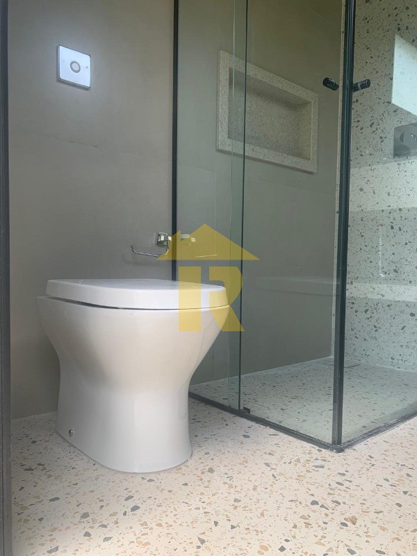 Casa de Condomínio com 3 quartos à venda, 206m² — foto 24 de 26