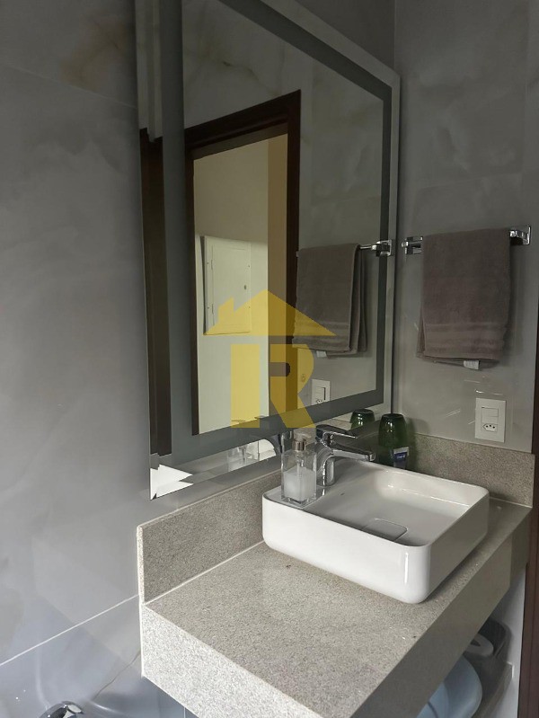 Casa com 3 quartos à venda, 250m² — foto 12 de 17