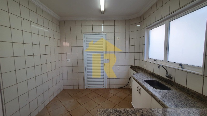 Casa de Condomínio com 4 quartos à venda e aluguel, 446m² — foto 18 de 58