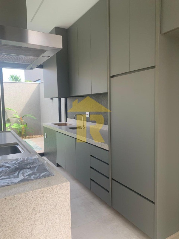 Casa de Condomínio com 3 quartos à venda, 206m² — foto 15 de 26