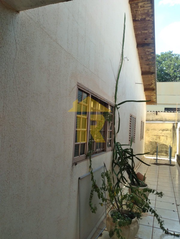 Casa com 2 quartos à venda, 300m² — foto 13 de 29