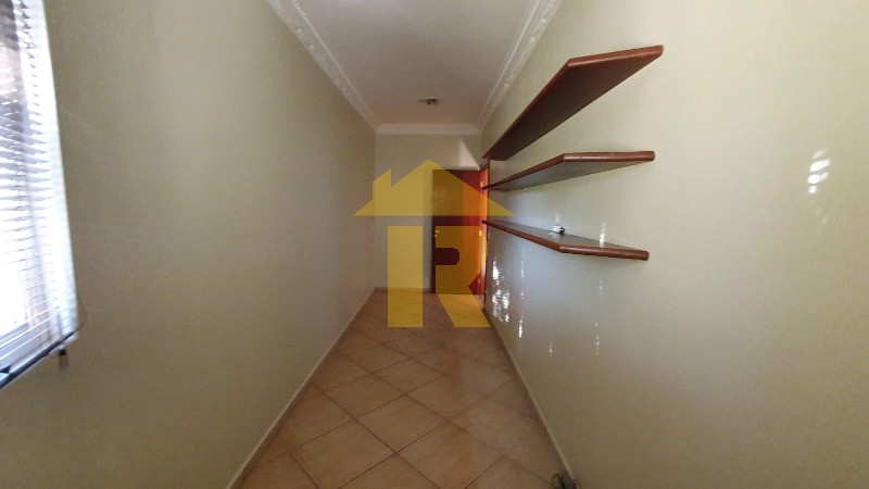 Casa de Condomínio com 4 quartos à venda e aluguel, 446m² — foto 10 de 58