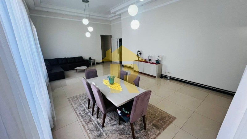 Casa de Condomínio com 4 quartos à venda, 560m² — foto 4 de 40