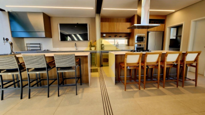 Casa de Condomínio com 6 quartos à venda, 370m² — foto 7 de 25