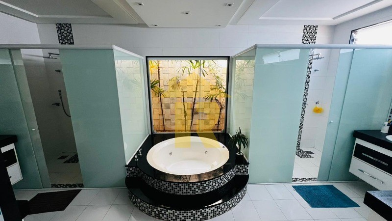 Casa de Condomínio com 4 quartos à venda, 560m² — foto 15 de 40