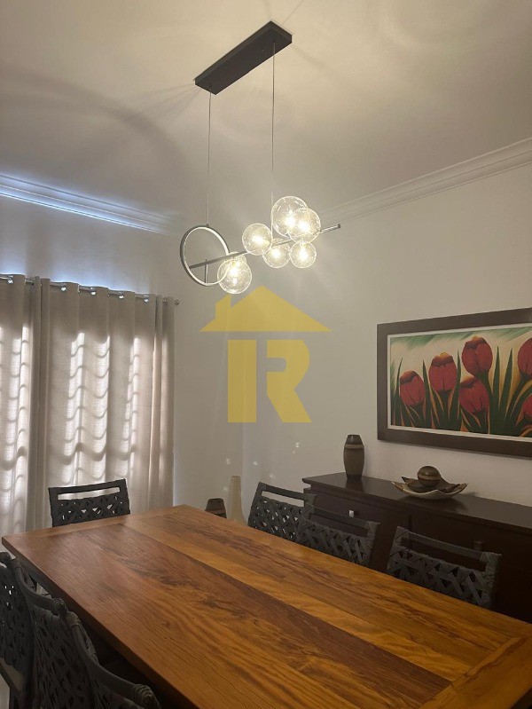 Casa com 3 quartos à venda, 250m² — foto 4 de 17