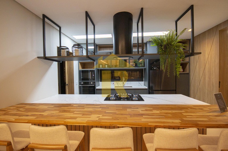 Casa com 6 quartos à venda — foto 8 de 95