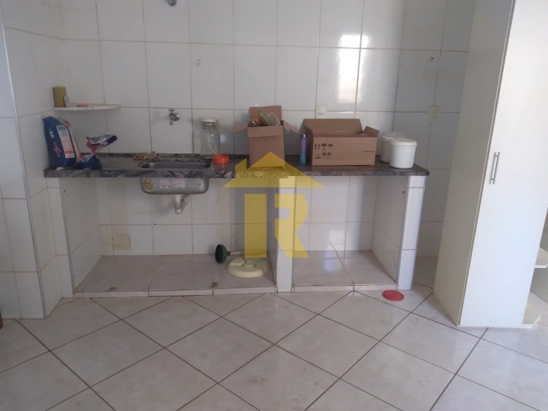 Casa com 2 quartos à venda, 300m² — foto 28 de 29