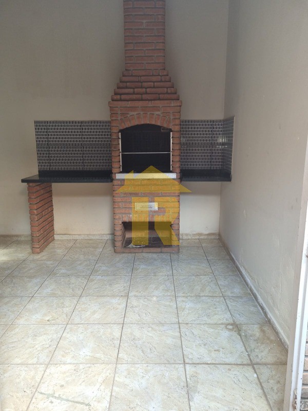 Casa com 3 quartos à venda, 178m² — foto 19 de 21