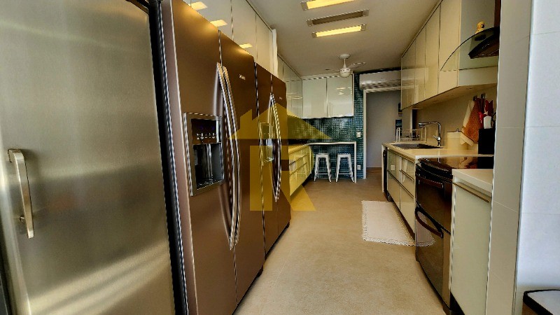 Apartamento com 5 quartos à venda, 254m² — foto 2 de 41