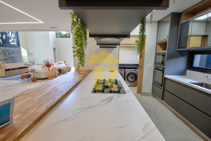 Casa com 6 quartos à venda — foto 42 de 95