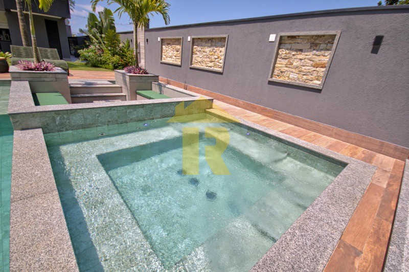 Casa com 6 quartos à venda — foto 93 de 95