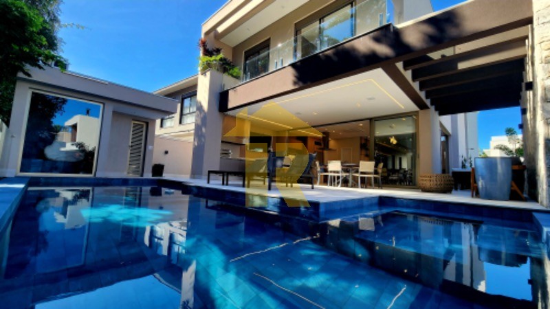 Casa de Condomínio com 6 quartos à venda, 370m² — foto 16 de 25