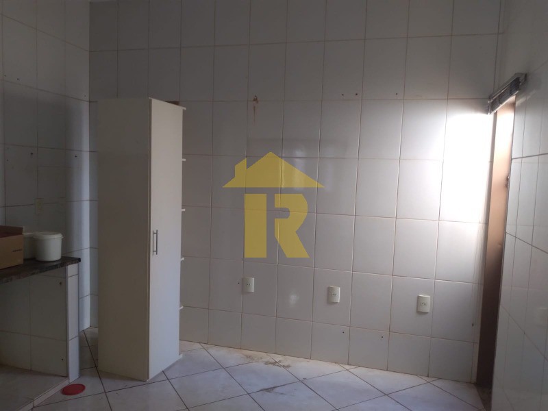 Casa com 2 quartos à venda, 300m² — foto 27 de 29